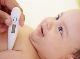 Come misurare la febbre ai bambini - Amico Pediatra