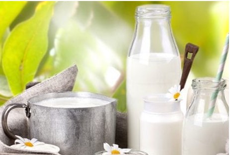 tre porzioni di latte al giorno