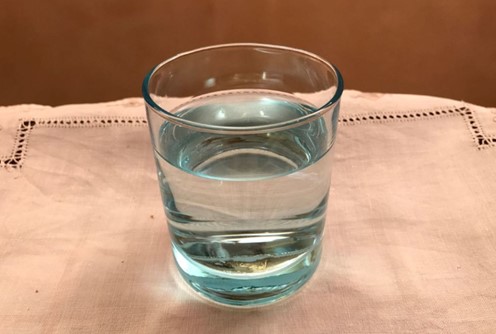 idratarsi per dormire meglio